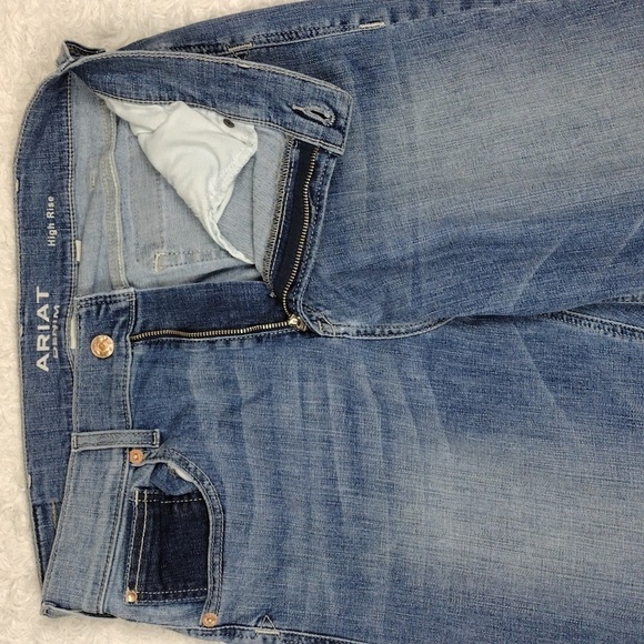 Ariat Bombshell Jordana Blue Medium Wash High Rise Straight Leg Boyfriend Jean - Picture 5 of 16